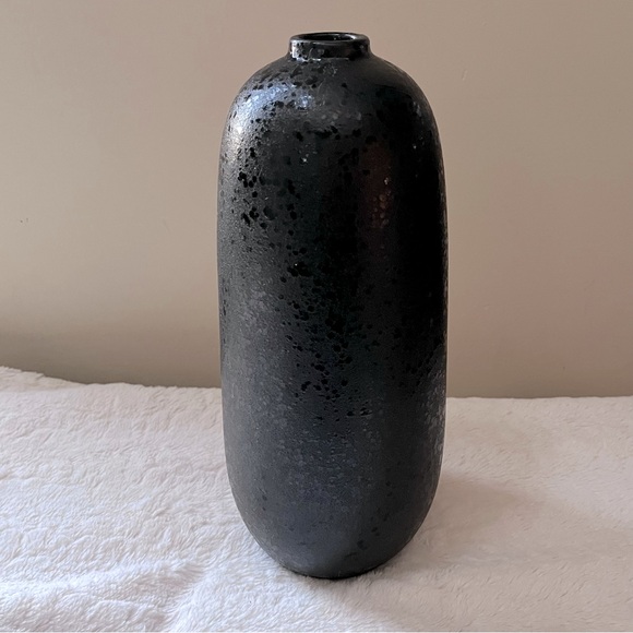 🆕 RARE Project 62 Textured Ceramic Stoneware Modern Slender Black Vase - Picture 6 of 13